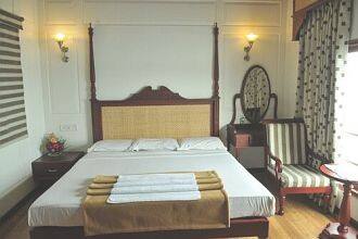SN Houseboats, Alleppey 1